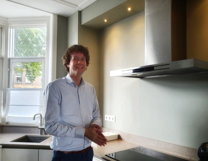 Stan Evers in de keuken