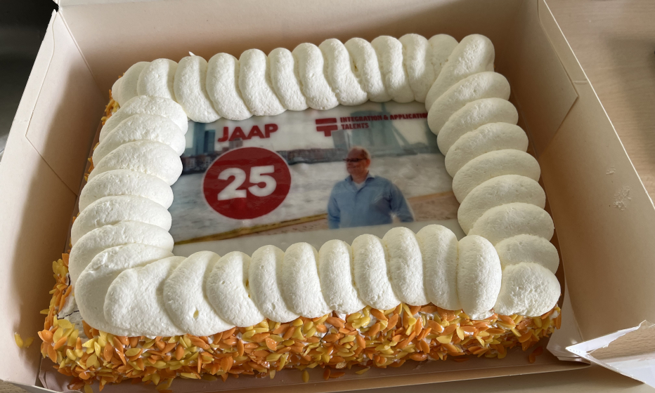 Jaap van 't Leven 25 jaar in dienst
