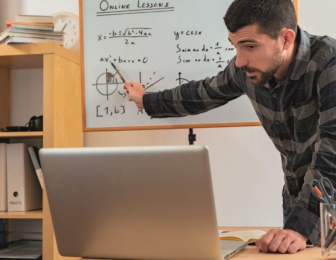 Hoe houdt afstandsonderwijs de studenten in de ban?